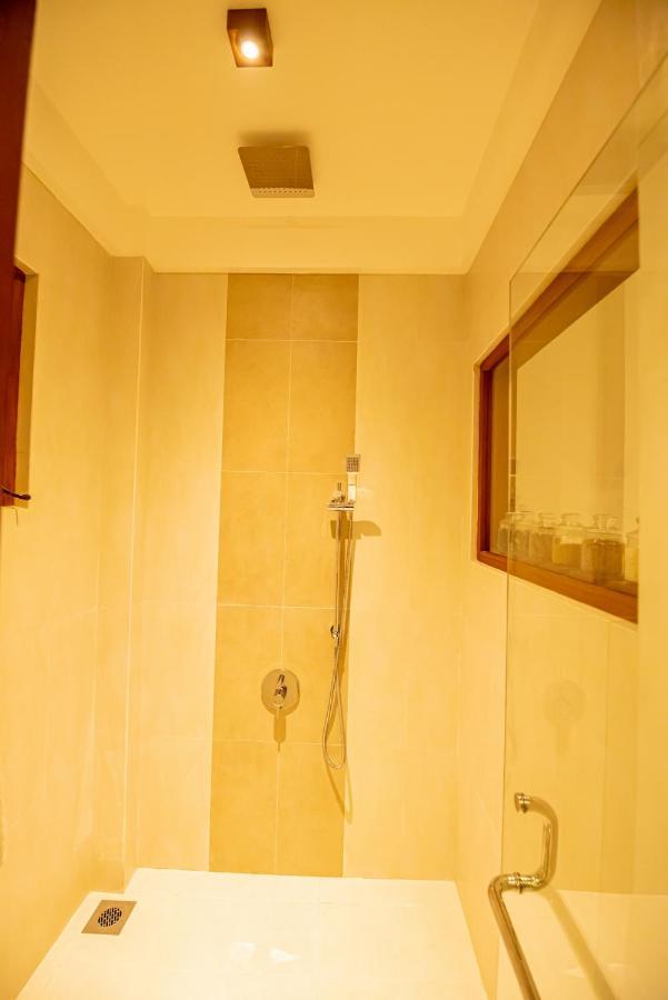 The Residence Hikkaduwa Bagian luar foto